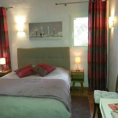 Les Mayombes Roquebrune-sur-Argens Exterior photo